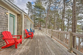 Spacious Waterfront Falmouth Home on Jenkins Pond!